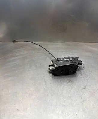 Mercedes-Benz Vito Viano W639 Front door lock A6397200535 17012005