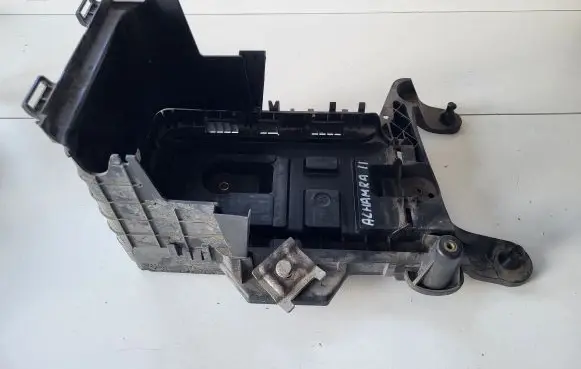 Seat Alhambra (Mk2) Battery tray 1K0915325A 1K0915333H