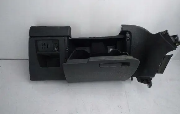 Peugeot 3008 I Glove box