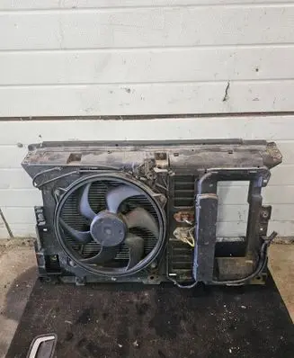 Peugeot 607 Radiator support slam panel