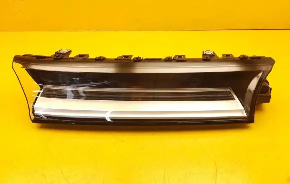 Volkswagen Transporter - Caravelle T7 Headlight/headlamp 7T0941654B