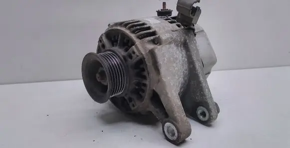 Toyota Corolla Verso E121 Generator/alternator 2706022100 1022112020