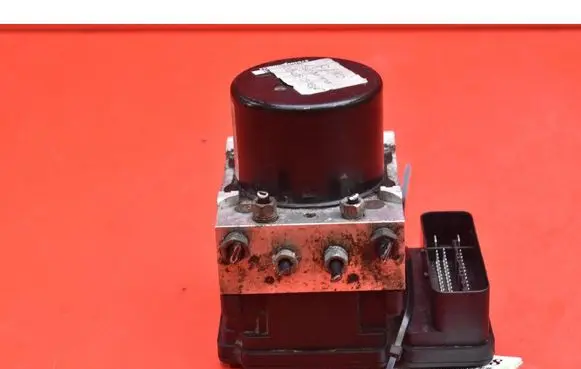 Ford Grand C-MAX ABS Pump BV612C405AL