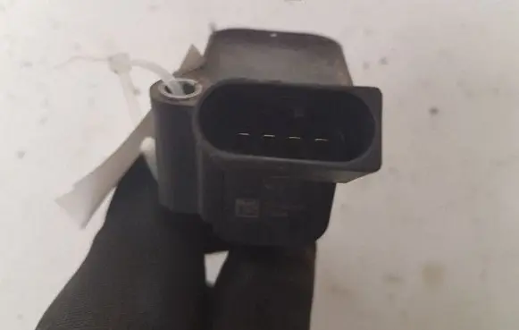 Seat Ibiza IV (6J,6P) High voltage ignition coil 04E905110K 77300010