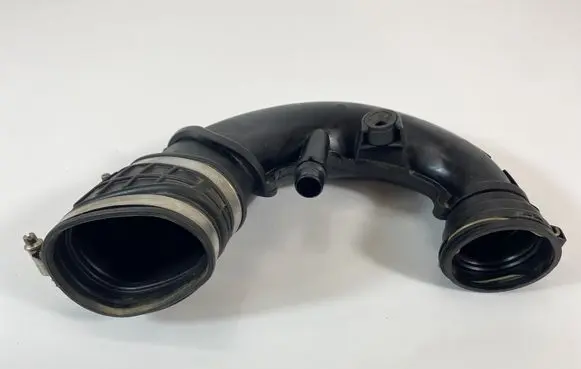 BMW 5 G30 G31 Air intake hose/pipe 8613154 72336344 51750610