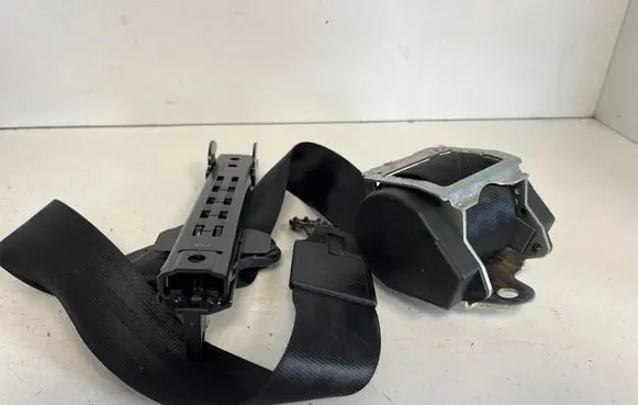 Audi Q7 4L Rear seatbelt 4L0857805G