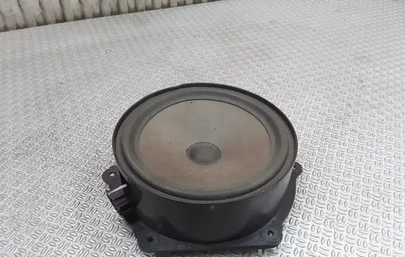 Audi A2 Front door speaker 8Z0035411