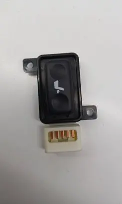 Toyota Avensis T270 Seat control switch 182850