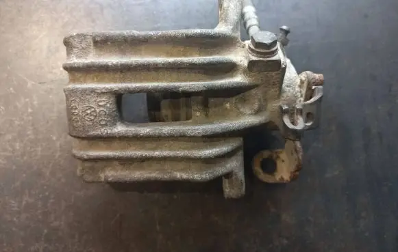 Audi A4 S4 B5 8D Rear brake caliper 60777