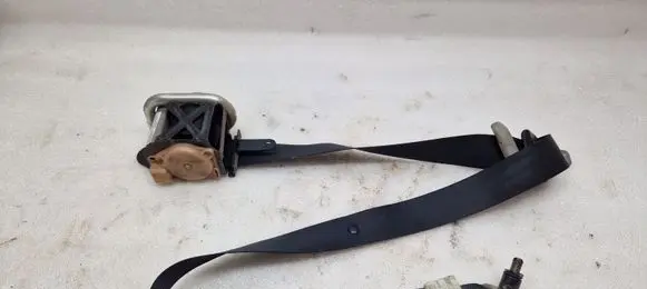 Suzuki Grand Vitara II Front seatbelt 8492065J0