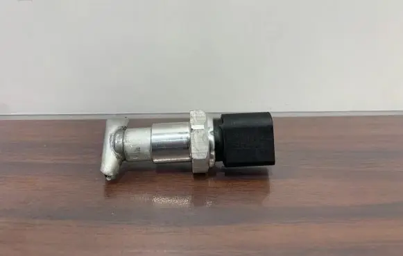 Cupra Formentor Air conditioning (A/C) pressure sensor 4H0959126B