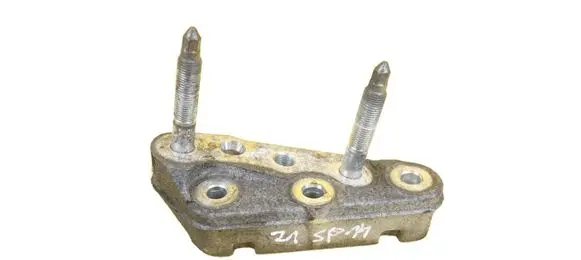 Toyota Avensis T270 Engine mounting bracket 123150X030 N47C16A