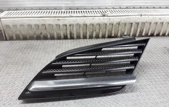 Nissan Primera Front bumper lower grill