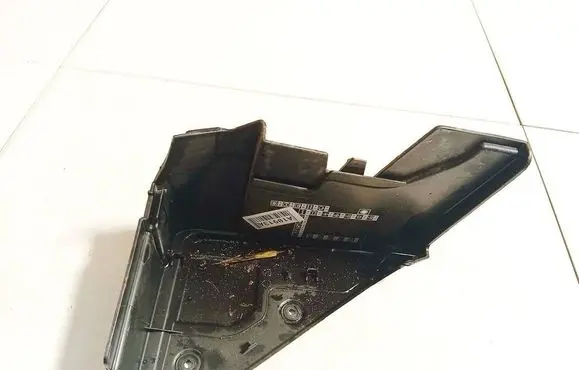 Renault Scenic II - Grand scenic II Fuse box cover 8200267357