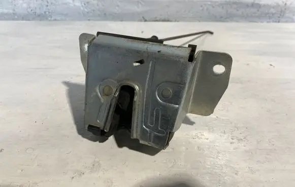 Mercedes-Benz ML W163 Tailgate/trunk/boot lock/catch/latch A1637400235
