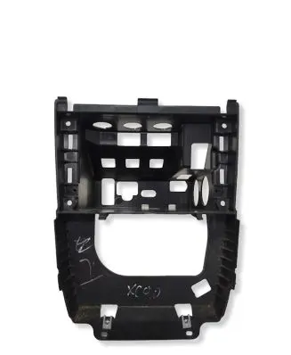 Volvo XC90 Radio/GPS head unit trim 30722808