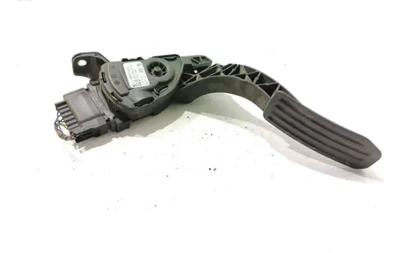Volvo XC70 Accelerator throttle pedal 6G929F836CD 6PV00922002 01072010