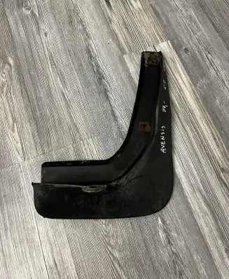 Toyota Avensis T220 Rear mudguard 7662505020