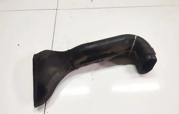 Mitsubishi Grandis Air intake hose/pipe 1505A013