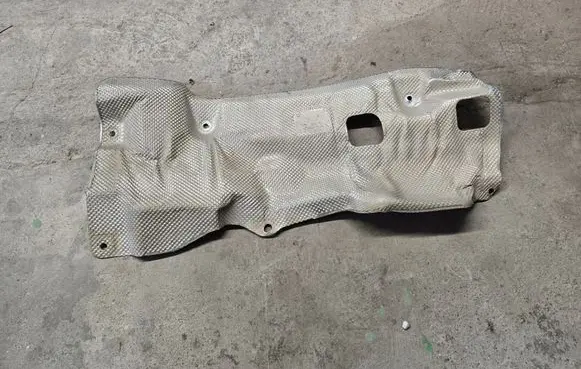 Audi Q8 Heat shield in engine bay 4M0825661