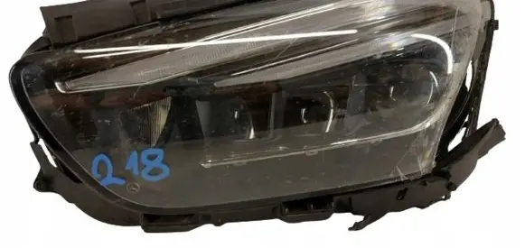 Mercedes-Benz B W247 Headlight/headlamp
