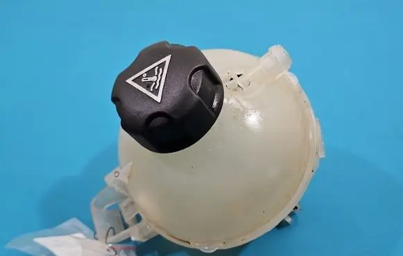 Toyota ProAce City Coolant expansion tank/reservoir 9678514680 IMPRK1544340