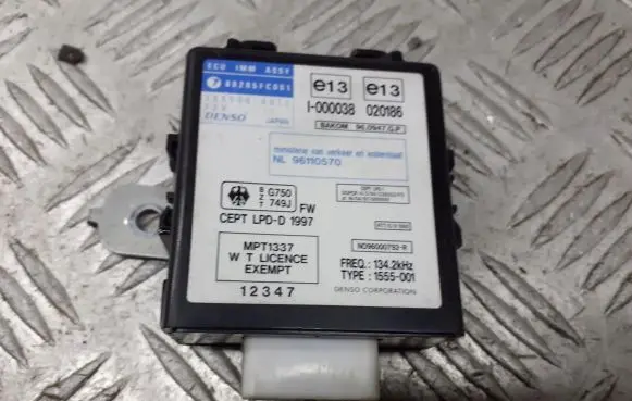 Subaru Forester SF Immobilizer control unit/module 88205FC001