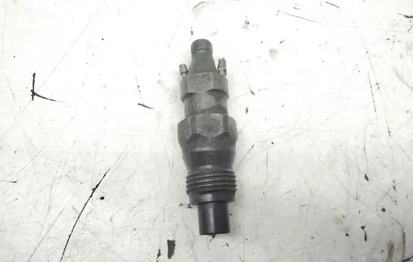 Peugeot 406 Fuel injector KCA17S42