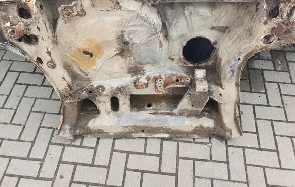 Volkswagen Golf II Rear bodywork 191813116