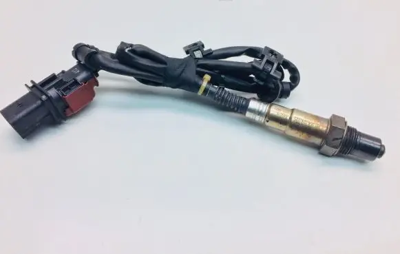 Volkswagen Touareg I Lambda probe sensor 07Z906262E