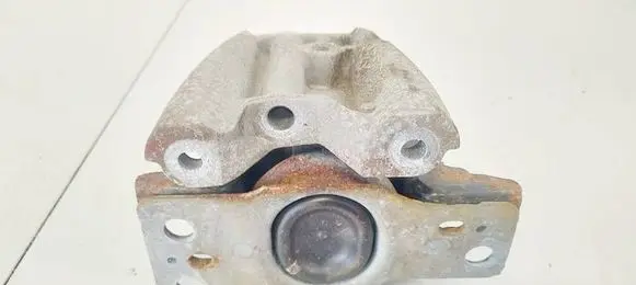 Nissan Note (E11) Engine mount bracket 8200281186
