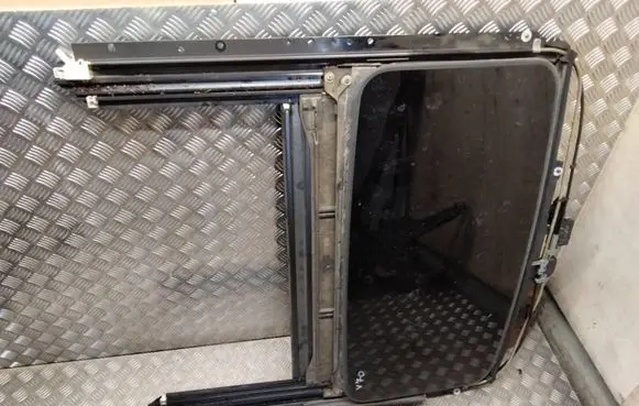 Volvo V70 Sunroof set
