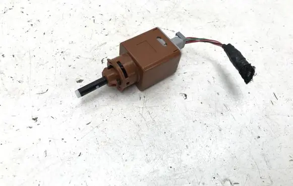 Renault Scenic E-Tech V Brake pedal sensor switch A008124051