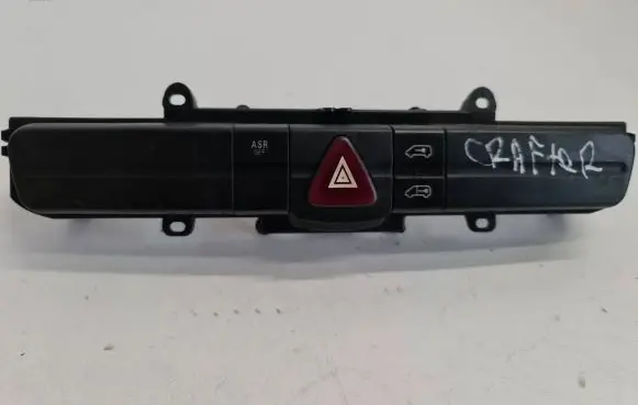 Volkswagen Crafter Central console control unit 9065454107 3368120104 0715207017031