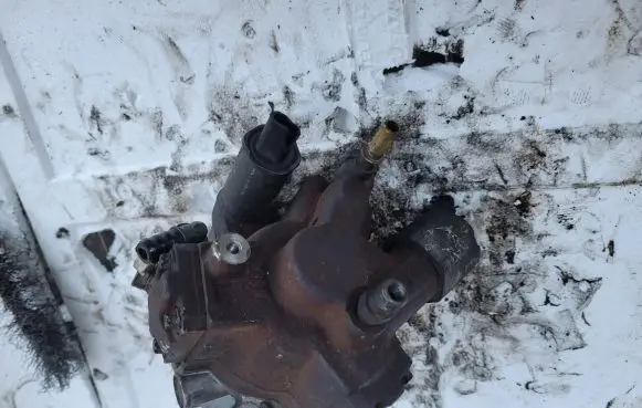 Ford Fiesta Fuel injection high pressure pump 9658176080 Z0000706V 3099010Z