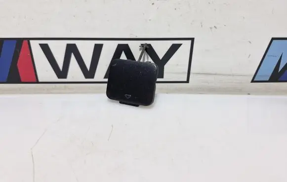BMW 5 E39 Front tow hook cap/cover 8159353