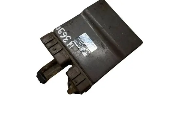 Toyota Corolla E120 E130 Fuel injection control unit/module 8987120030 1310001041