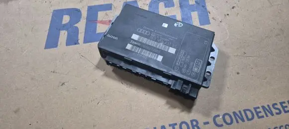 Audi A4 S4 B7 8E 8H Comfort/convenience module 8E0959433BS 00002729D3 01736402