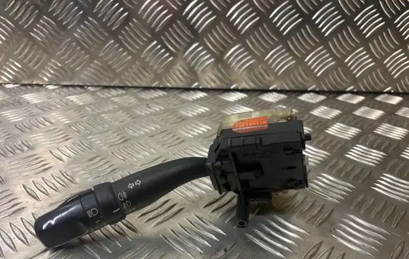 Toyota Corolla Verso E121 Indicator stalk 05110