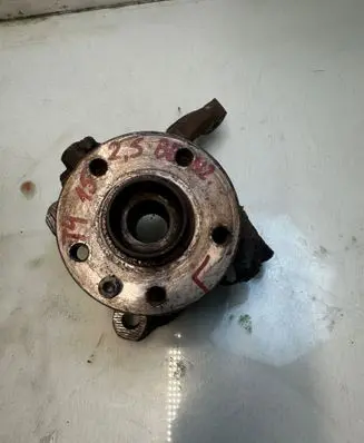 Volkswagen Transporter - Caravelle T4 Front wheel hub spindle knuckle 213312