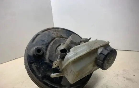 Opel Astra H Brake booster 13216084