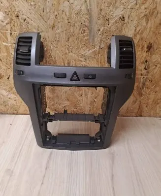 Opel Zafira B Radio/GPS head unit trim 13162556 13162545