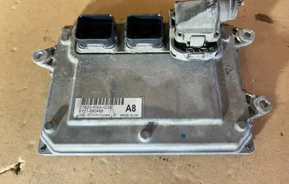Honda Civic Engine control unit/module 37820RSAG33 6Y21880488