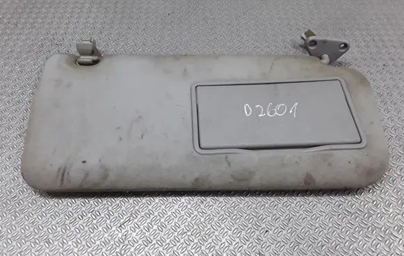 Mitsubishi Pajero Sun visor