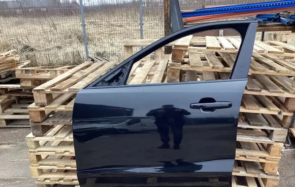 Jaguar F-Pace Front door