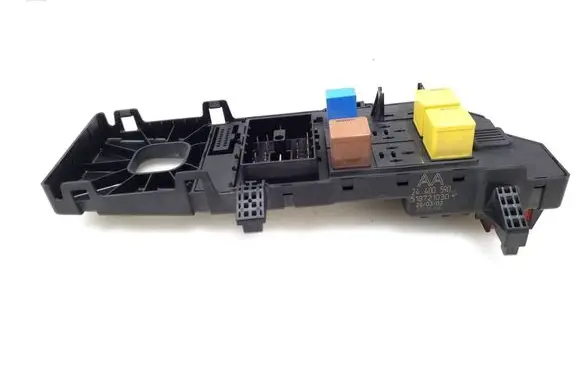 Opel Signum Fuse module 24400590