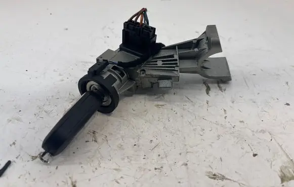 Alfa Romeo Giulietta Ignition lock 00505255500 0B365 61141102