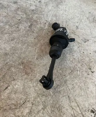 Nissan Juke I F15 Clutch slave cylinder 0611219