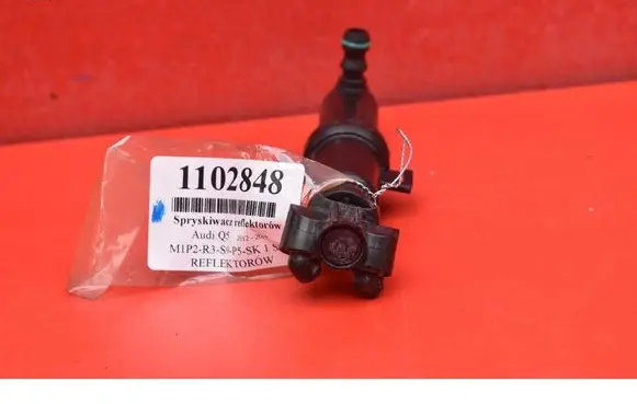 Audi Q5 SQ5 8R Windshield washer spray nozzle