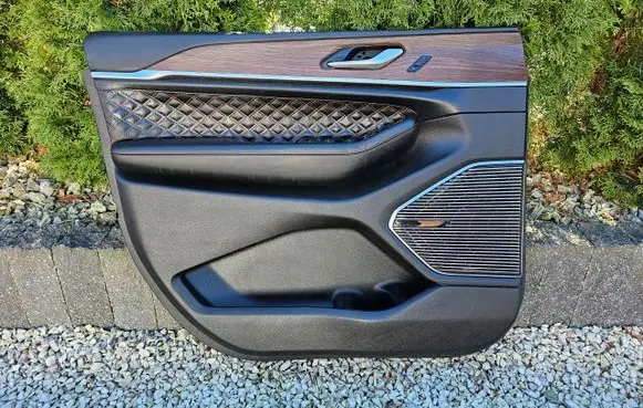 Jeep Grand Cherokee Front door card panel trim